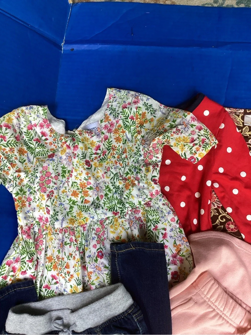 Bundle of 5 girls clothing all size 5 years